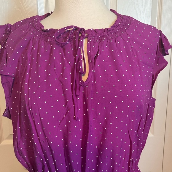 ⭐️ Old Navy Dress - Picture 3 of 4